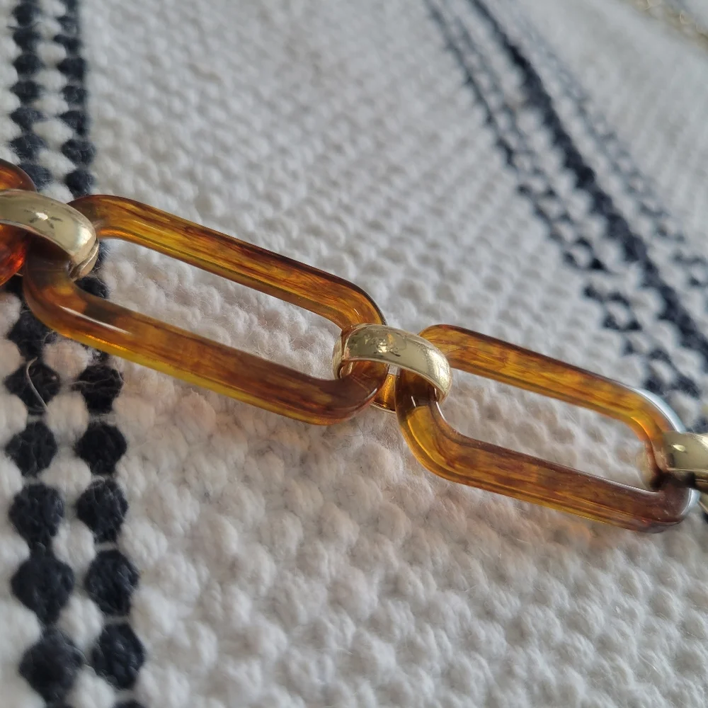 Banana Republic Tortoise & Gold Link Chain Necklace Gorgeous Like New - Picture 3 of 9